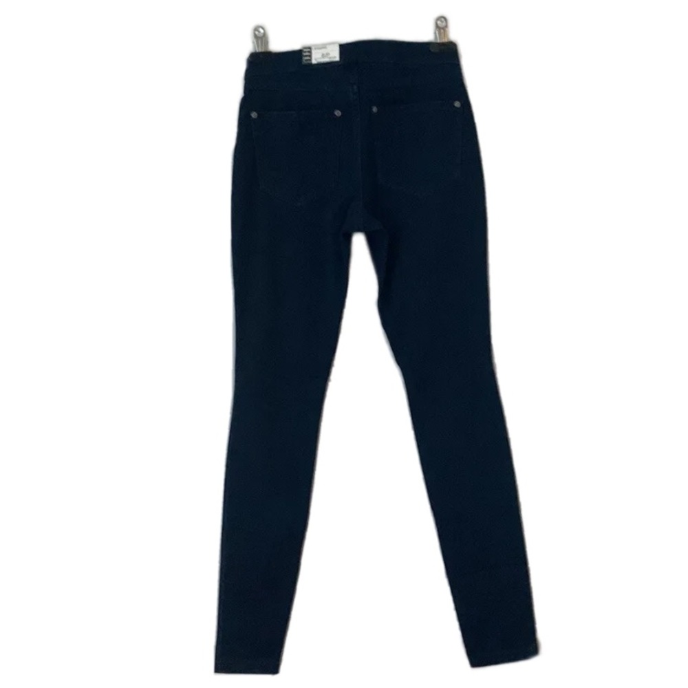 HUE denim blue leggings w/ faux jeans pockets. Cotton blend small.